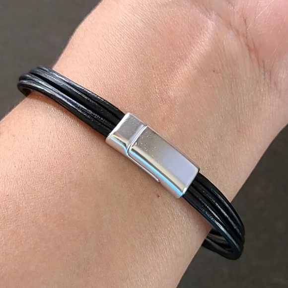 HAMMERED HEART • Boho Bracelet • Silver Plates with black leather - Picture 12 of 12